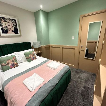 Strawberry Fields Suite By Sasco Apartments Blackpool Eksteriør bilde
