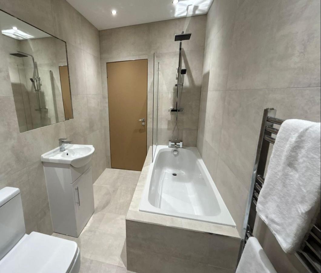 Strawberry Fields Suite By Sasco Apartments Blackpool Eksteriør bilde