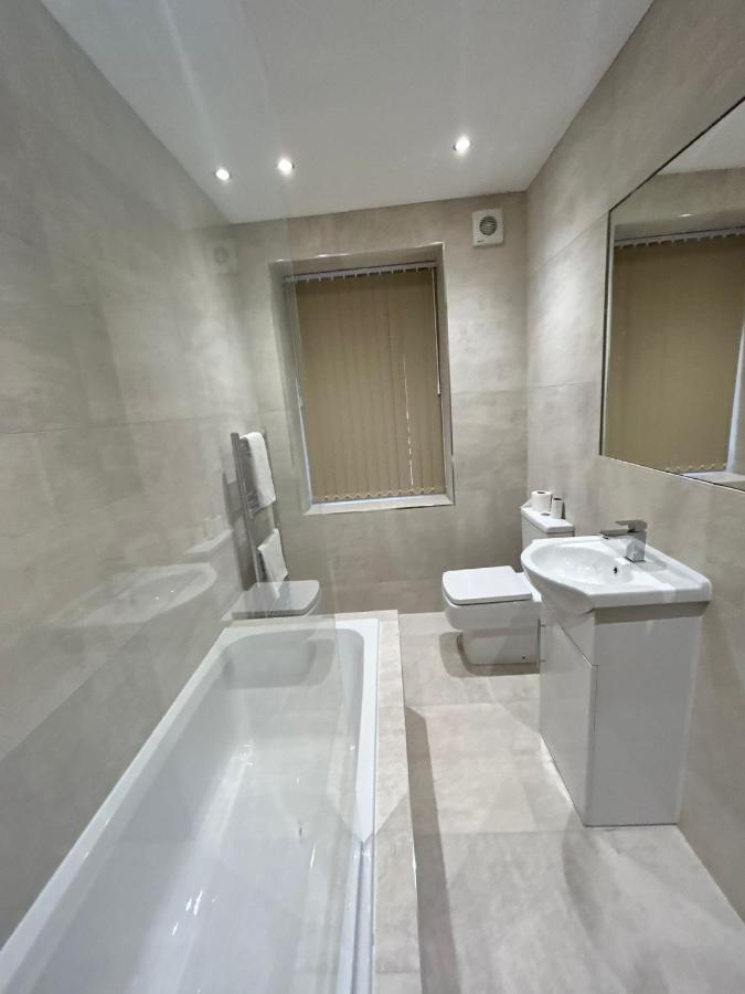 Strawberry Fields Suite By Sasco Apartments Blackpool Eksteriør bilde