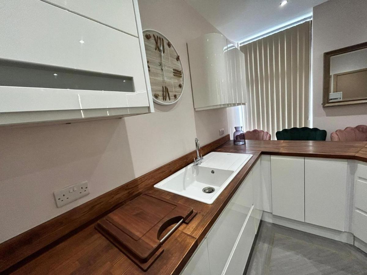 Strawberry Fields Suite By Sasco Apartments Blackpool Eksteriør bilde